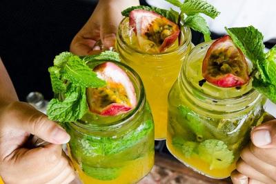 Tour por la ciudad real de Phuket con cóctel de ron y visita a la