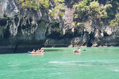 Viaje de James Bond en un barco privado de cola larga desde Koh Yao Yai