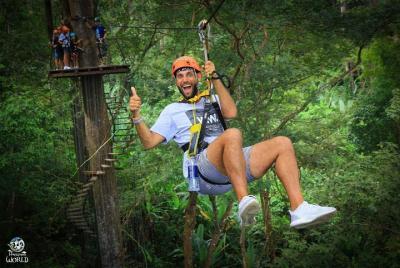 Hanuman World Ziplines 42 plataformas + Skywalk con comida
