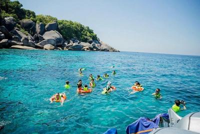  Tour privado en lancha rápida por las islas Phi Phi