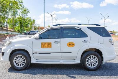 PHUKET City Tour 6 horas en TAXI: automóvil con conductor