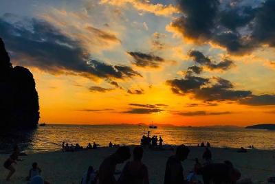 Tour de bioluminiscencia y esnórquel en las 7 islas de Krabi en u