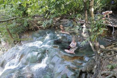 Early Bird Jungle Tour a Emerald Pool, Krabi Hot Springs y Tiger 