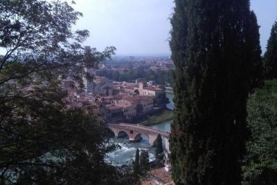 Verona verde: patios y jardines ocultos: recorrido a pie privado de 3 horas