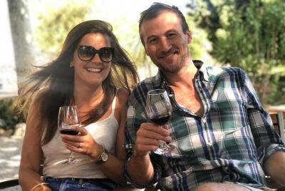 Desde Barcelona: tour de cata de vinos del pueblo pesquero español (Sitges) y viñedos