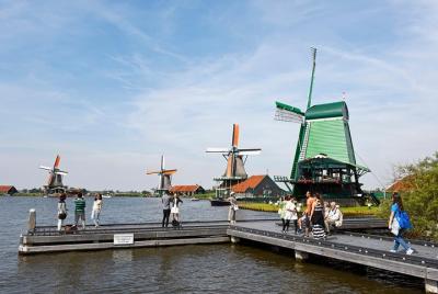 Excursión de medio día a Ámsterdam hasta llegar a Zaanse Schans: 