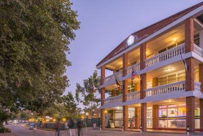 2 noches / 3 días paquete de hotel N1