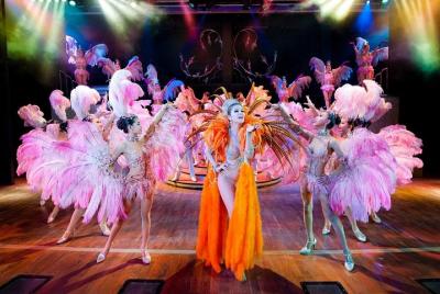 Sin colas: Phuket Simon Cabaret Show VIP Seat