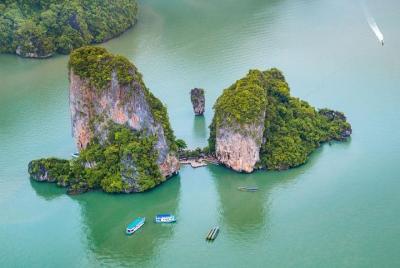 Excursión a la isla James Bond y la bahía Phang Nga en bote grand