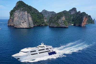 Viaje a las islas Phi Phi en Ferry Yacht desde Phuket