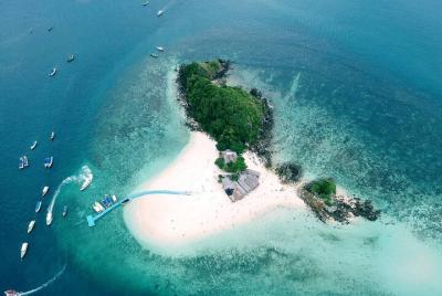 Tour de medio día por la isla de Koh Khai con recogida