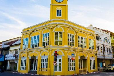 Phuket Landmark Tour, Old Town, Gran Buda