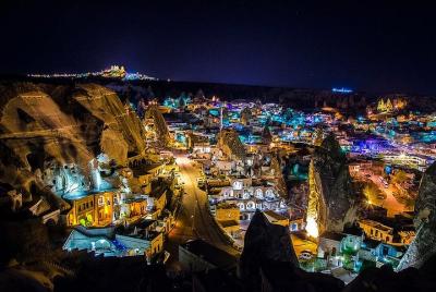 Atardecer en Capadocia y tour nocturno con cena.