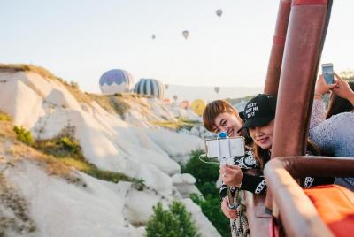 Excursión a Capadocia con paseo en globo aerostático al amanecer