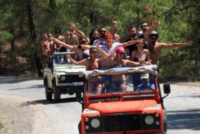 Lado: Jeep Safari Adventure en Side Lado: Jeep Safari Adventure en Side