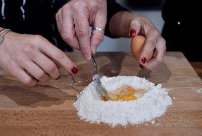 Clase de cocina en casa del chef.