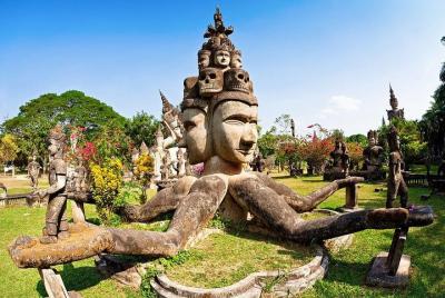 Excursión privada de Vientiane a Vang vieng Excursión privada de Vientiane a Vang vieng