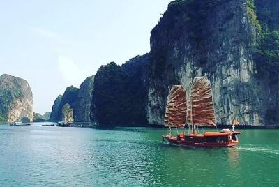Lan Ha Bay Junk 1 Cabina 2D1N Lan Ha Bay Junk 1 Cabina 2D1N