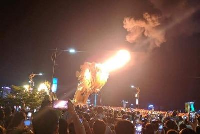  RECORRIDO POR LA VIDA NOCTURNA de la ciudad de DA NANG con MONTAÑA DE MÁRMOL, LADY BUDDHA, DRAGON BRIDGE