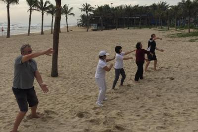 Chen Tai Chi, práctica matutina en la playa