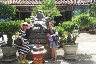 Traslado privado para visitar Marble Mountain - Lady Buddha Statue - Dragon Bridge Traslado privado para visitar Marble Mountain - Lady Buddha Statue - Dragon Bridge