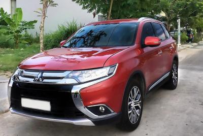 Traslado privado de ida al aeropuerto DAD desde / hacia el centro de la ciudad de Da Nang