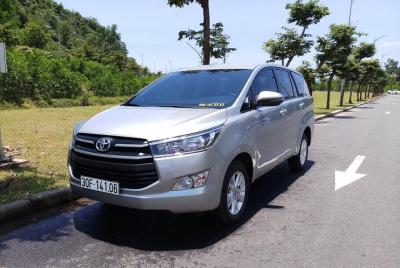 Vehículo privado con conductor (hasta 7 plazas)