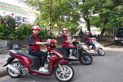 Prueba 25 comidas locales aventureras con Chef Rider