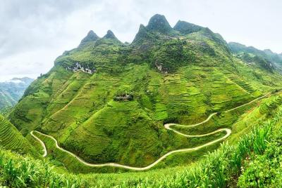 Ha Giang Loop - Dong Van Geopark Tour de 2 días por las montañas