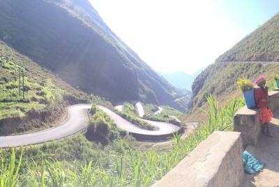 Ha Giang - Geoparque Dong Van 2 días + Visita gratuita al museo en Hanoi