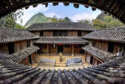 Visita guiada en automóvil privado (precio grupal)