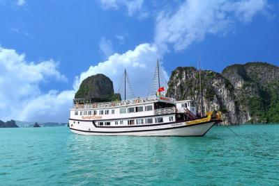 Halong deluxe cruise 2D / 1N: cueva sorpresa, isla Titop, comidas completas, mejores precios