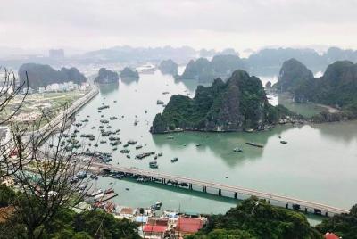 Excursión por la costa: HA LONG CIUDAD DE CULTURA Y PAISAJE desde HA LONG PORT Excursión por la costa: HA LONG CIUDAD DE CULTURA Y PAISAJE desde HA LONG PORT