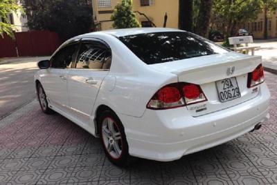 Traslado privado de Ha Long Bay al aeropuerto de Noi Bai. Coche de lujo con 7 asientos de Ha Long. Traslado privado de Ha Long Bay al aeropuerto de Noi Bai. Coche de lujo con 7 asientos de Ha Long.