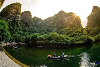 Día inolvidable en Ninh Binh TODO INCLUIDO: Hoa Lu, Tam Coc, Mua Cave, Trang An