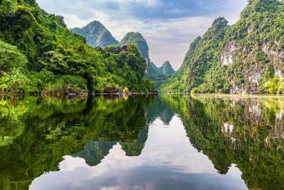 Excursión de 2 días a Hanoi con viaje a Ninh Binh, barco y ciclismo