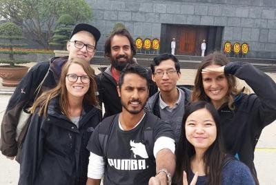 Complejo Ho Chi Minh y Templo de la Literatura (medio día)