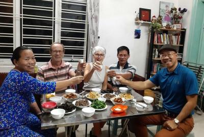 Chez Hoa - Cena en familia y clase de cocina en Hanoi
