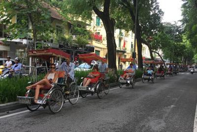 Amazing Hanoi Sightseeing Cyclo Tour una hora