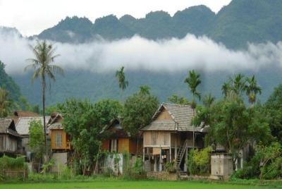 Mai Chau 2 días 1 noche tour (durante la noche en casa de familia)
