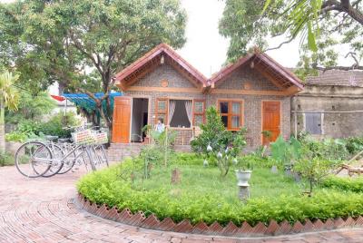 Ninh Binh 2 días 1 noche en Casa de familia: Hoa Lu-Tam Coc- Bai Dinh-Trang An