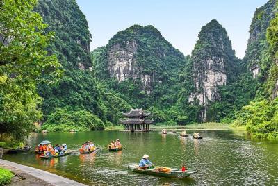 Ninh Binh Gateway: tour de un día en bote y en bicicleta por Hoa Lu-Trang An desde Hanoi