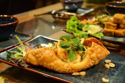 Clase de cocina vegana en villa local con visita al mercado