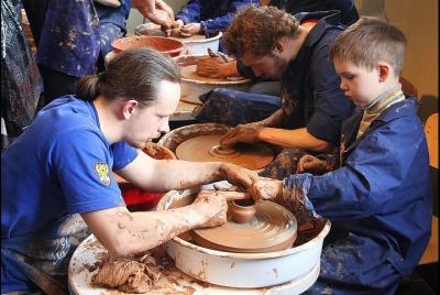 Visita privada a pie por los pueblos tradicionales de Hanoi con almuerzo