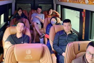 Boleto de autobús de Hanoi a la ciudad de Ninh Binh (hotel a hotel) en limusina.