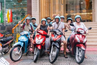 Tour en moto para estudiantes por la ciudad de Ho Chi Minh