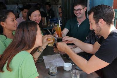 Visita privada a Ho Chi Minh en moto con estudiantes locales