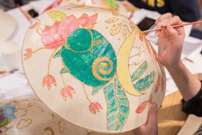 Pinte y personalice un No vietnamita con el tema de B / S Art Studio