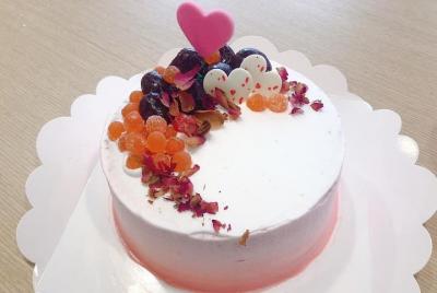 Clase de repostería en el pabellón 12, distrito 10