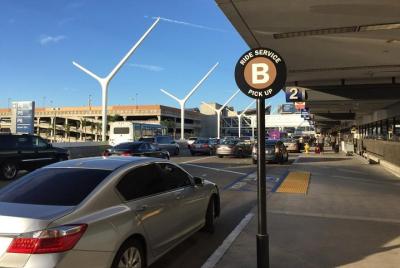 Recogida en el aeropuerto (desde el aeropuerto a los hoteles en la ciudad de Ho Chi Minh)